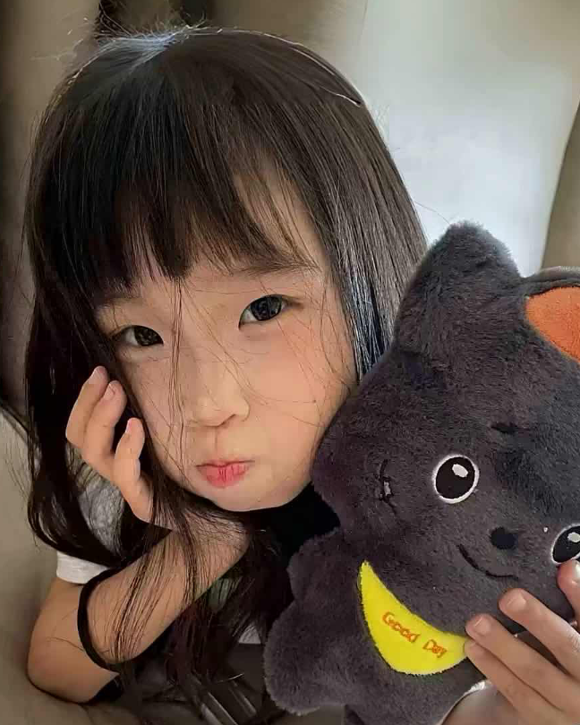 小阿娅